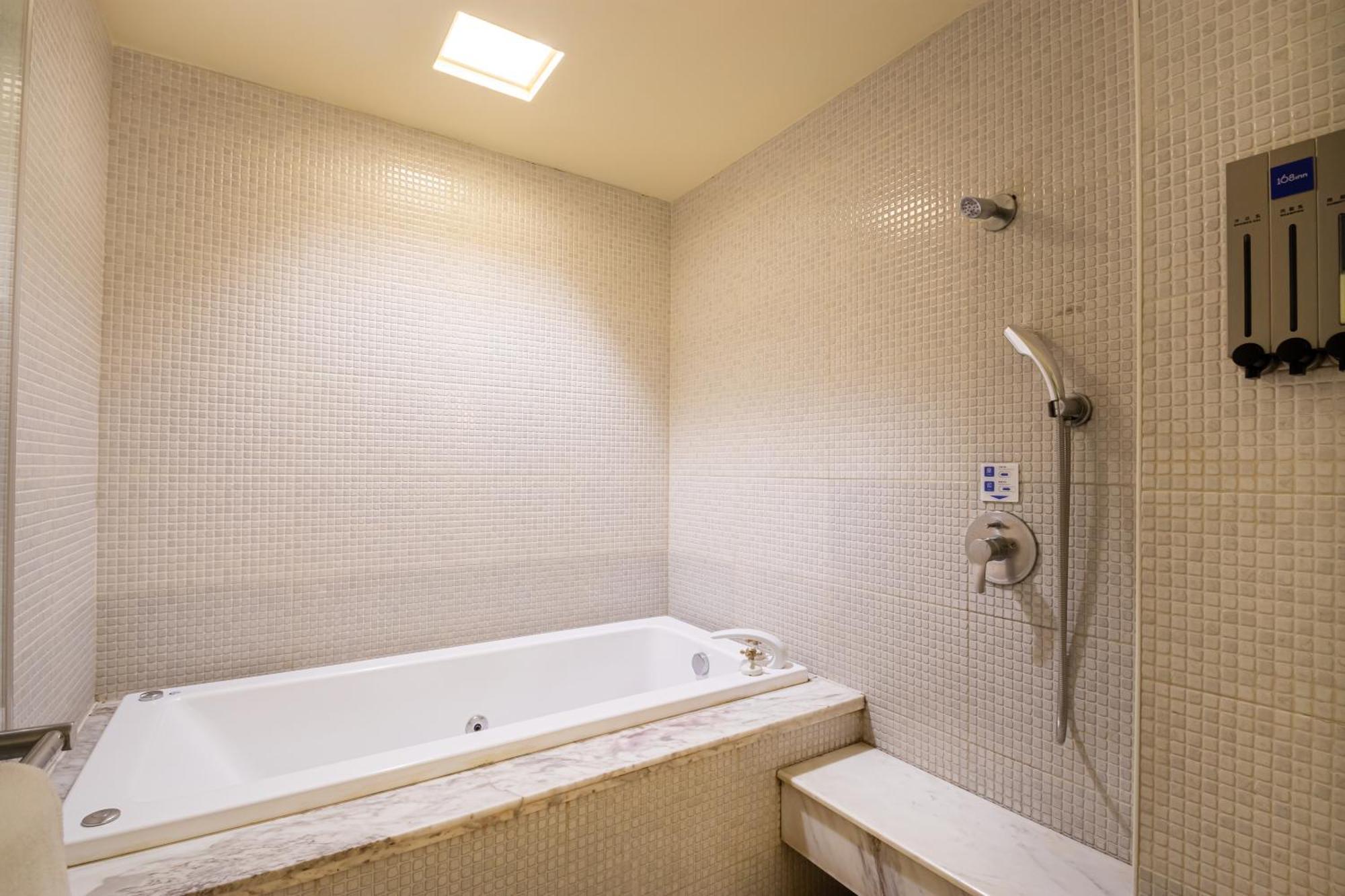 168 Motel-Hsinchu Zewnętrze zdjęcie